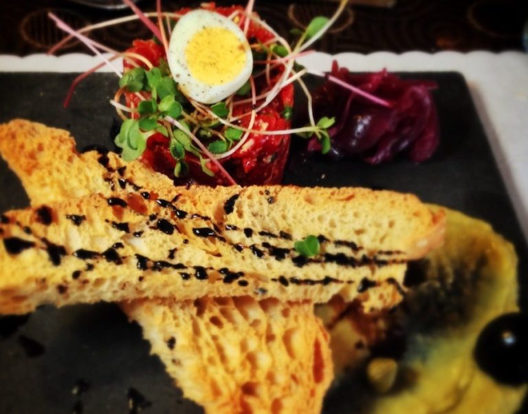 Tartare de boeuf à la Grange aux Hiboux
