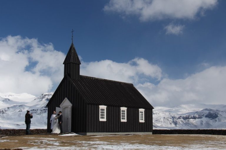 Église de Búðir