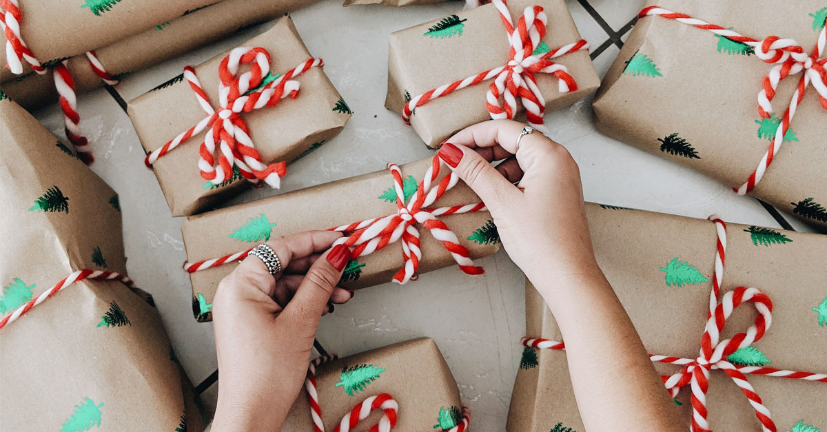 aka Tweet  DIY : les crackers, des cadeaux surprise pour Noël