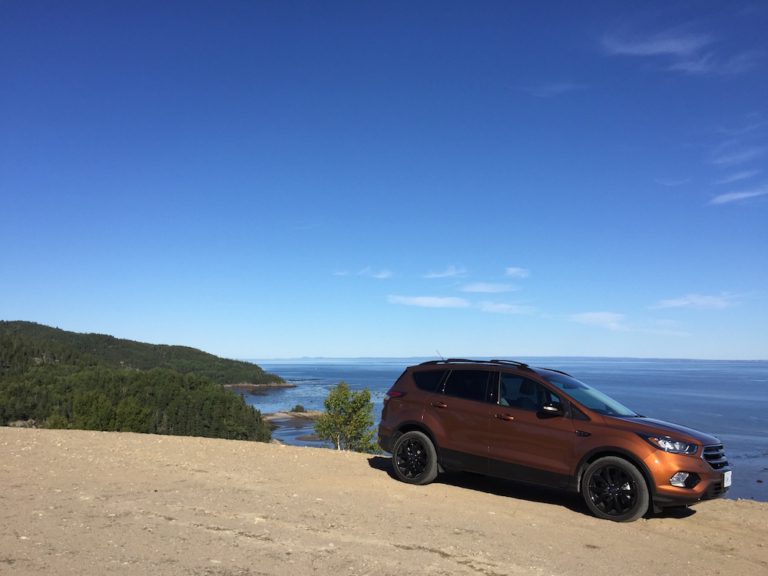 Voiture Ford Escapde aux Dunes de Tadoussac