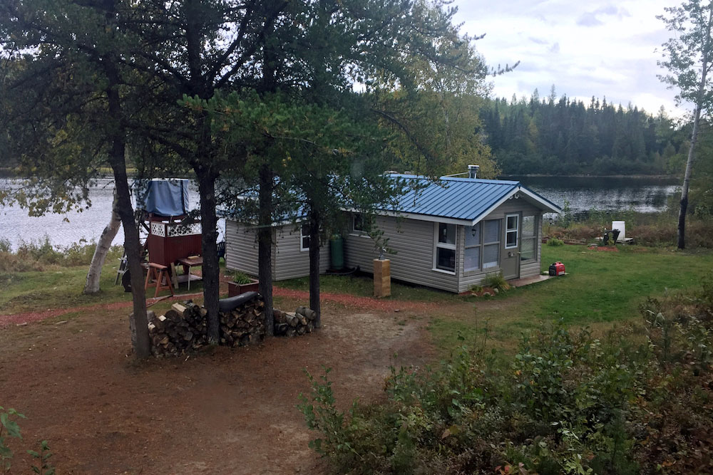 Chalet sur le chemin du train Montréal-Senneterre