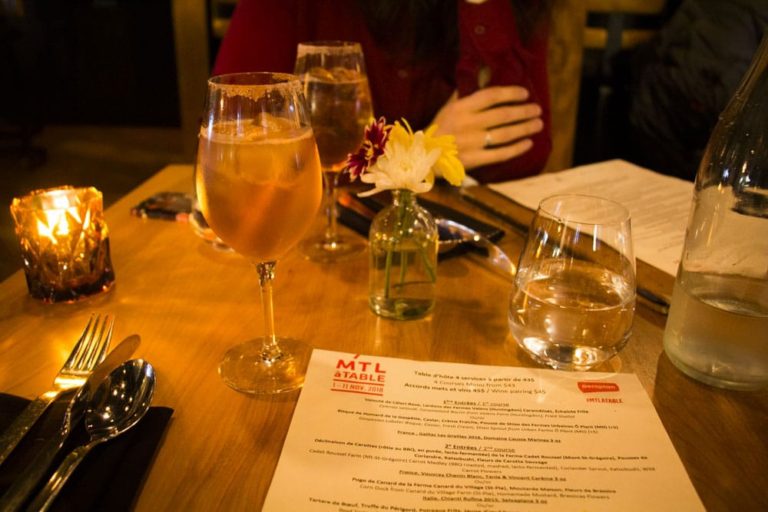 Cocktail et menu MTL à Table Chez L'épicier