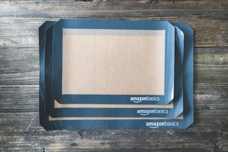 Tapis de sillicone Amazon Basics