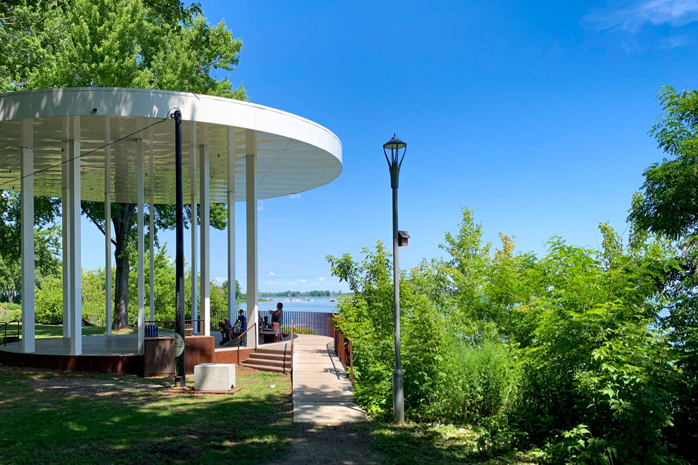 Journée estivale à PointeauxTrembles Béatrice