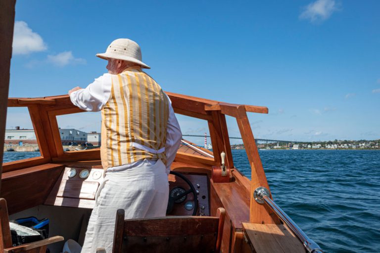 Propriétaire du bateau de Halifax Harbour Tours sur l'eau