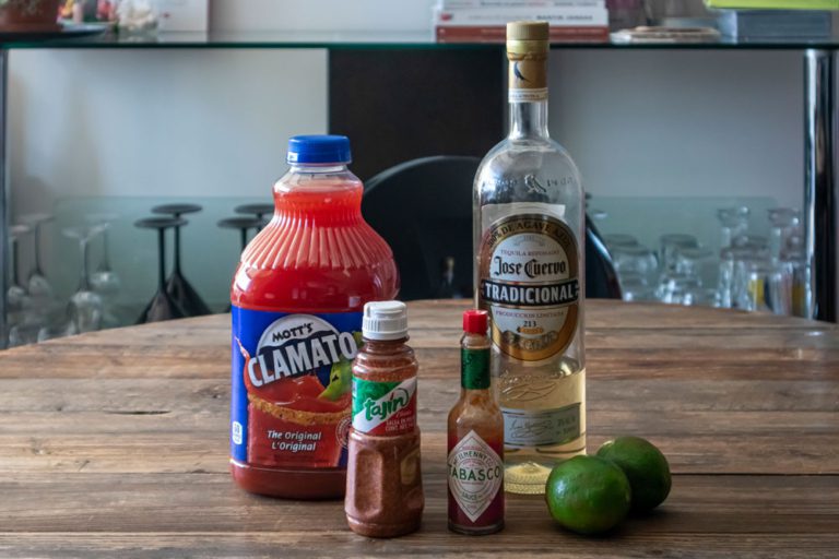 Ingrédients pour faire un Bloody Caesar à la tequila