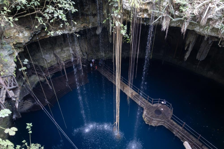 Cenote Ki'ichpam Xunaan