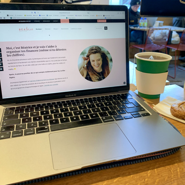 Mon site web quand je travaille dans un caf&eacute;