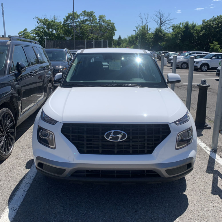 Notre auto chez le concessionnaire